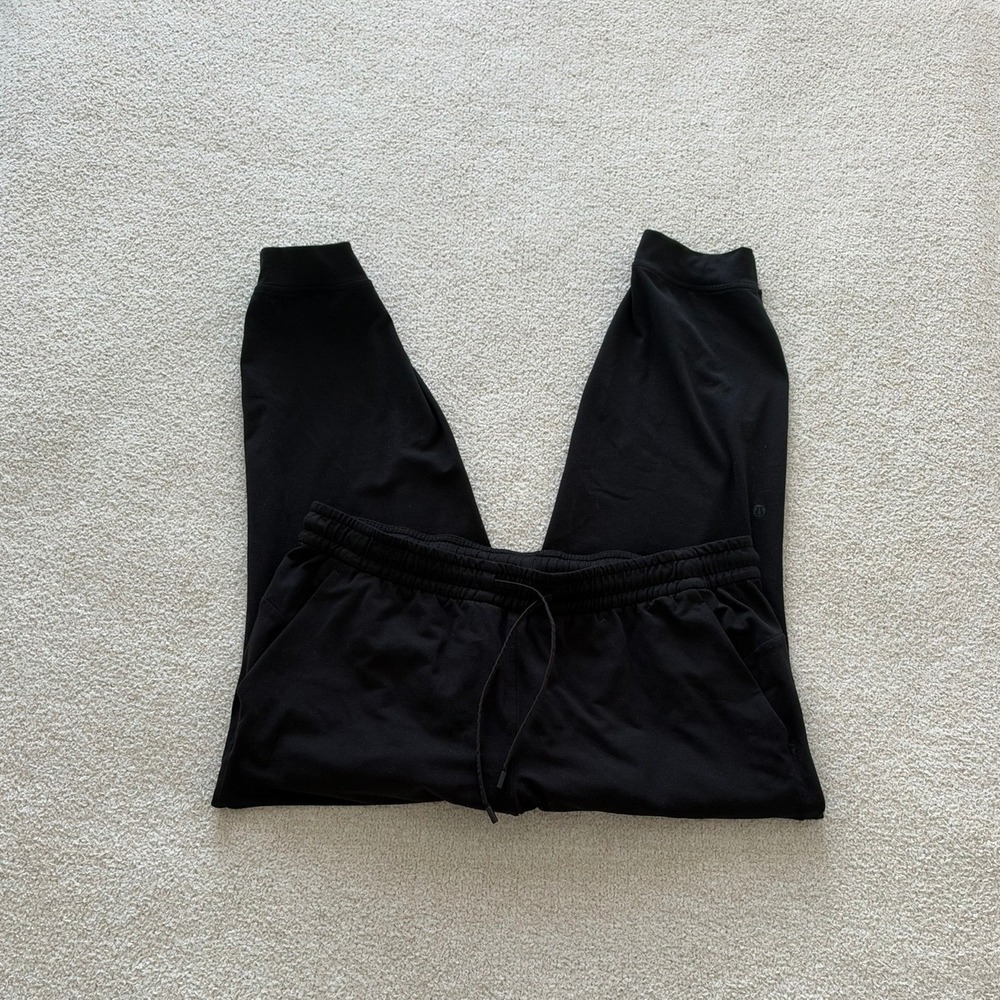 lululemon Soft Jersey Classic-Fit MR Jogger size 12 in Black
